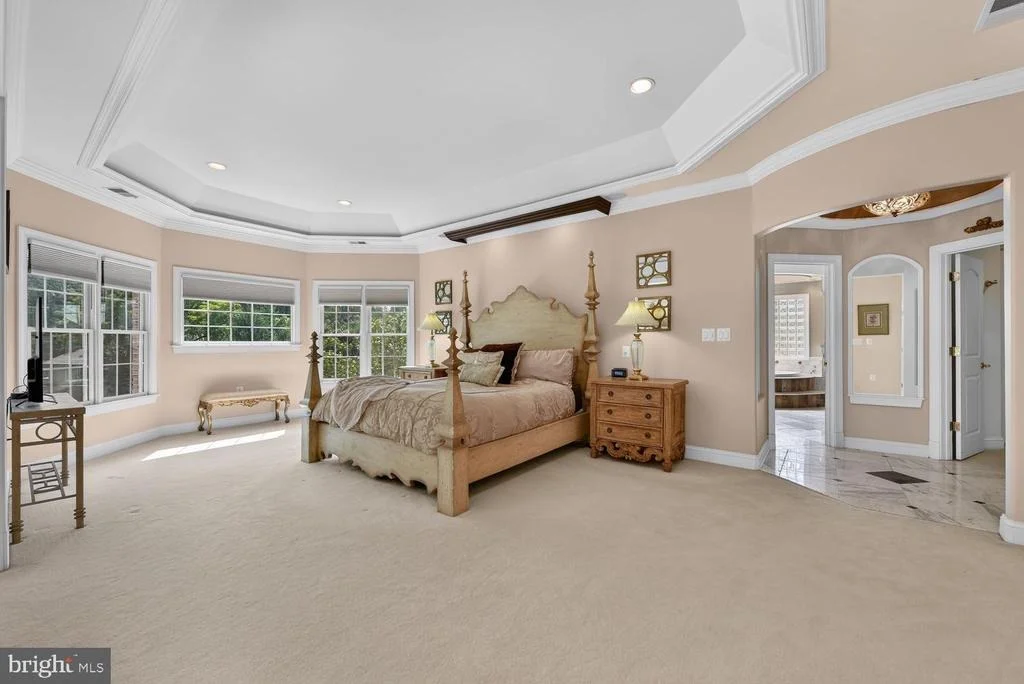 Photo of 6245 LINWAY TERRACE