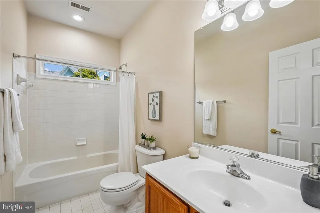 Photo of 6322 HALSEY ROAD