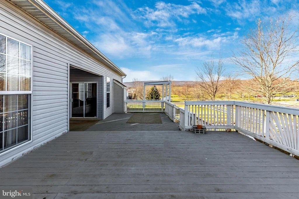Photo of 17112 MAGIC MOUNTAIN DRIVE