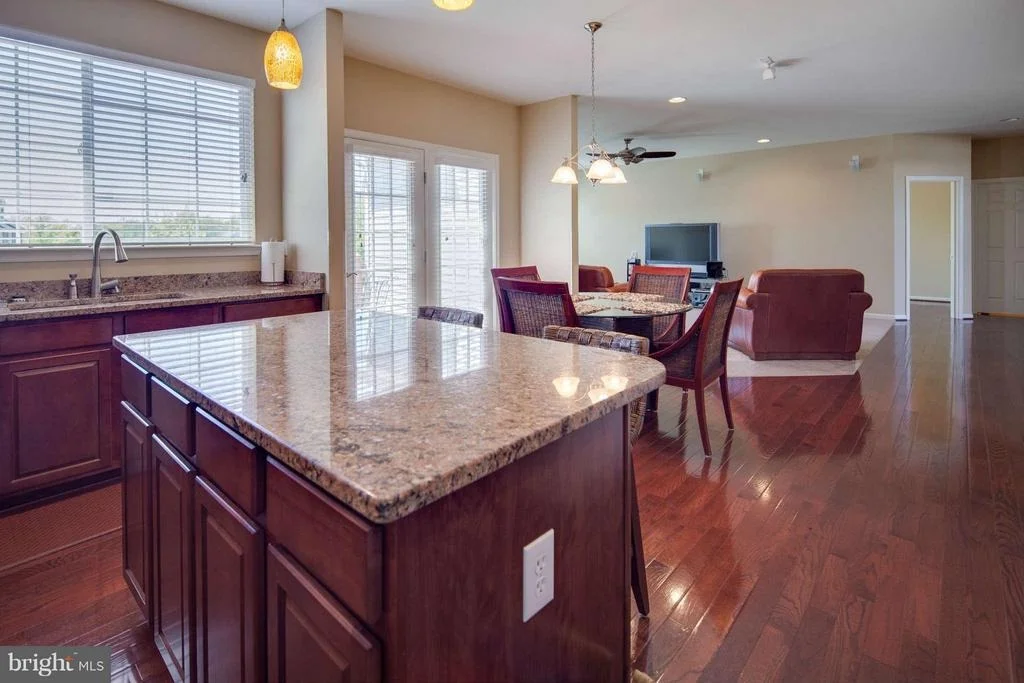 Photo of 5926 FAIRLEE ROAD