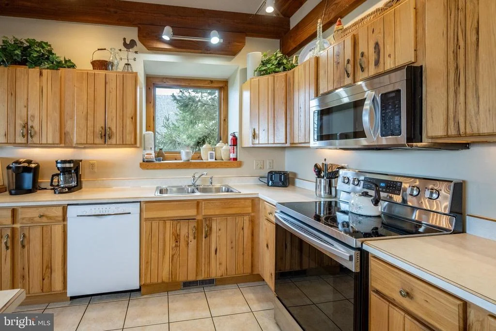 Photo of 110 HIGHLINE DRIVE