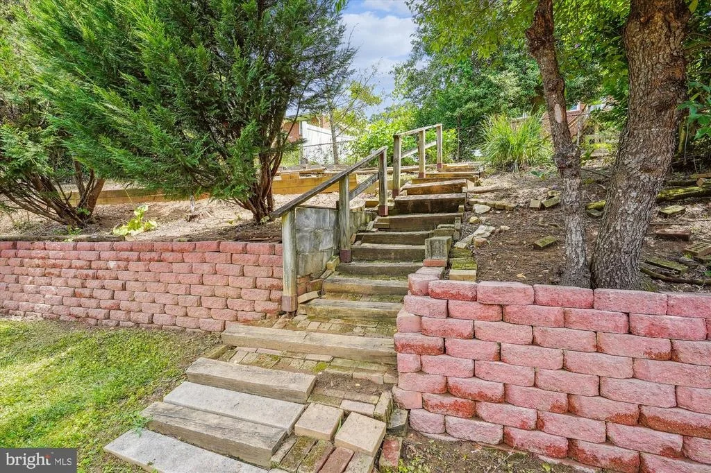 Photo of 5309 JUXON PLACE