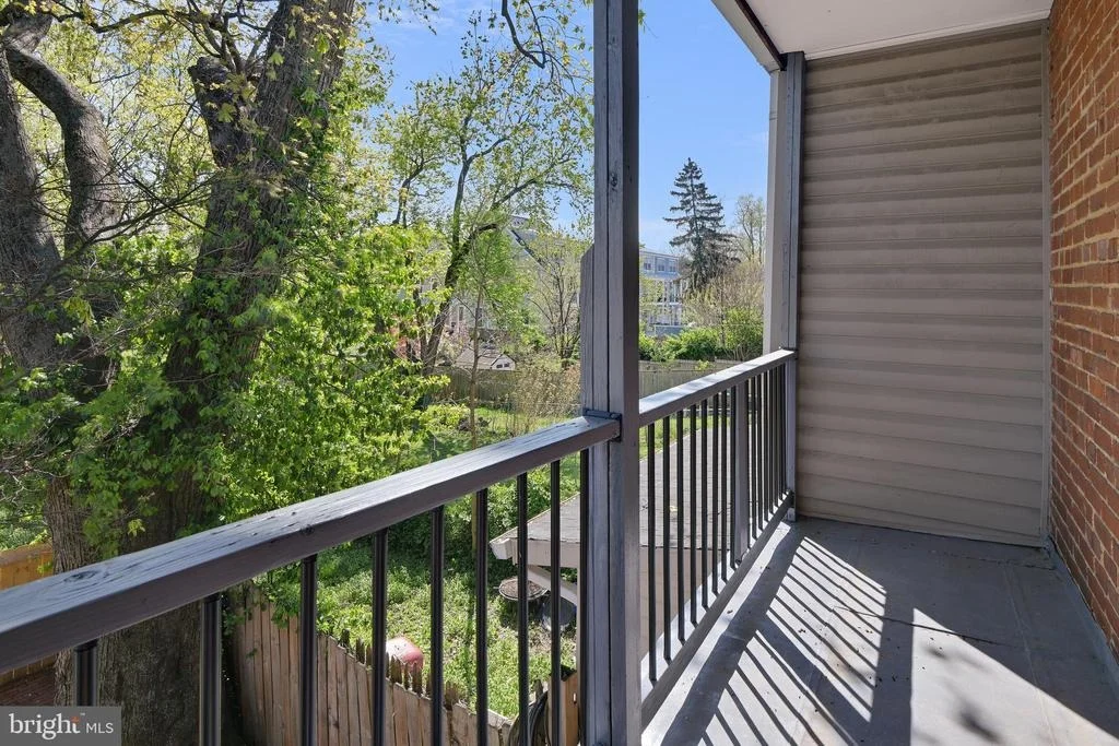Photo of 230 E 5TH STREET