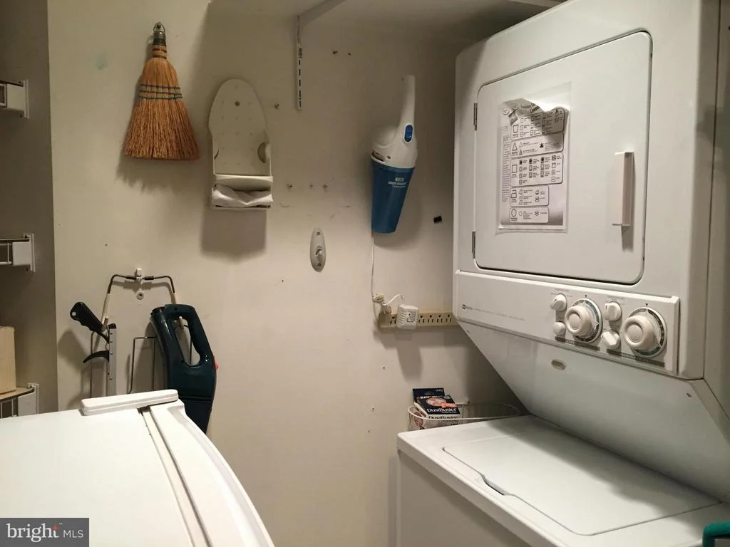 Photo of Unit 708 at 3200 LEISURE WORLD BOULEVARD