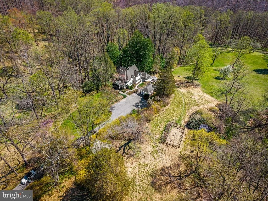 Photo of 8230 DOGWOOD ROAD