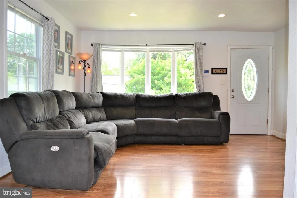 Photo of 617 LONGVIEW DRIVE