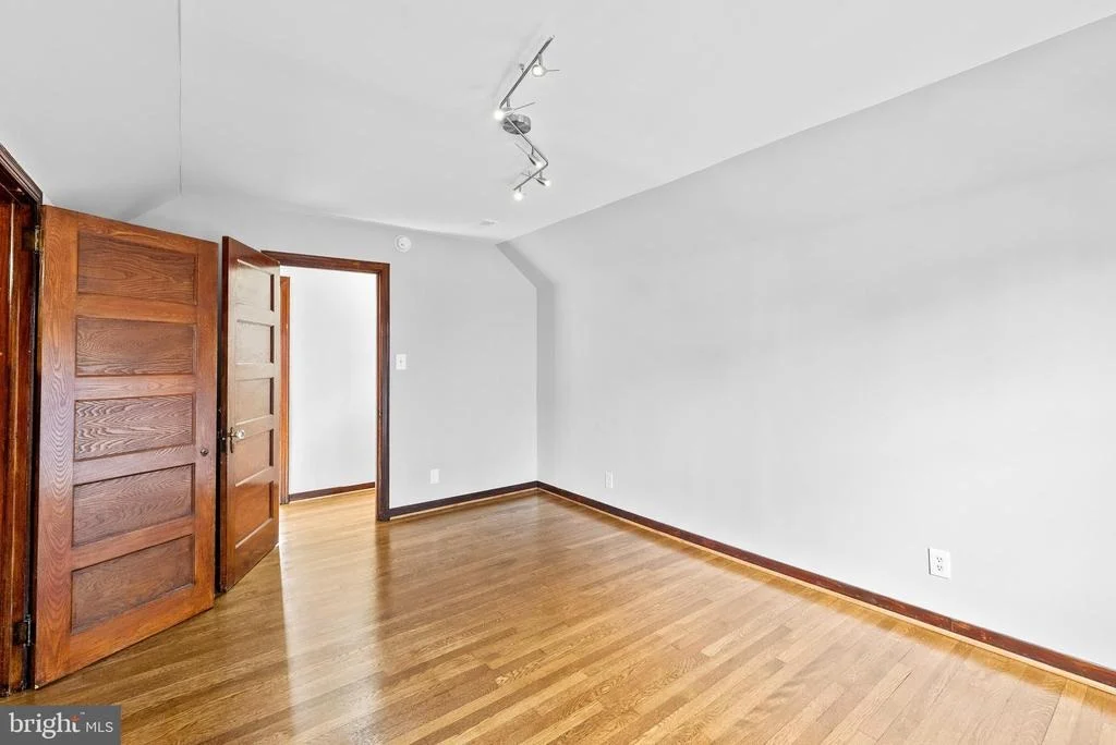 Photo of 232 TUCKERMAN STREET NW