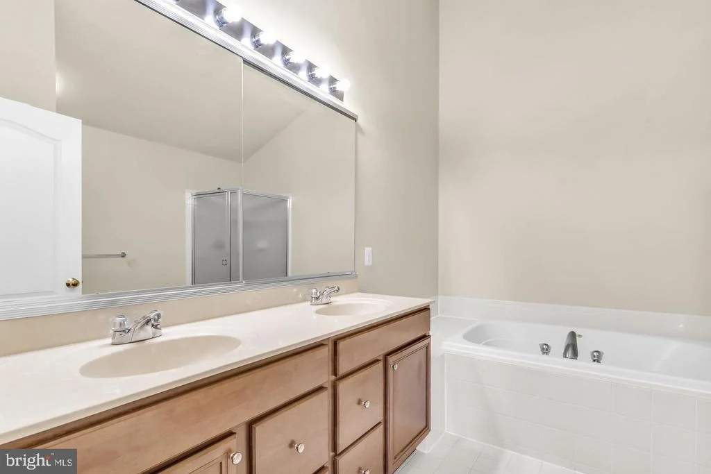 Photo of 42985 PASCALE TERRACE