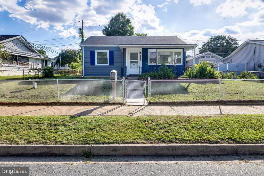 Photo of 1318 WILSON POINT ROAD