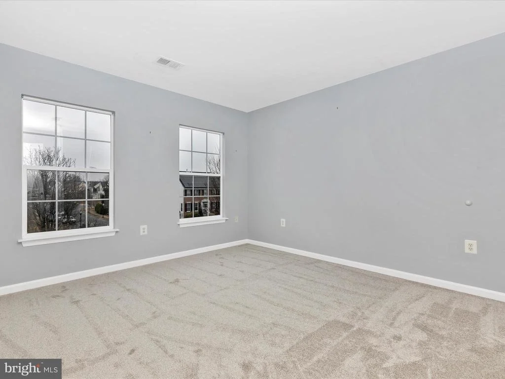 Photo of 605 CROSSOVER COURT