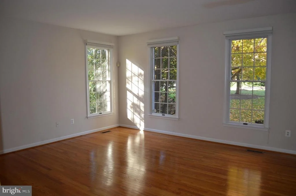 Photo of 5129 WATCHWOOD PATH