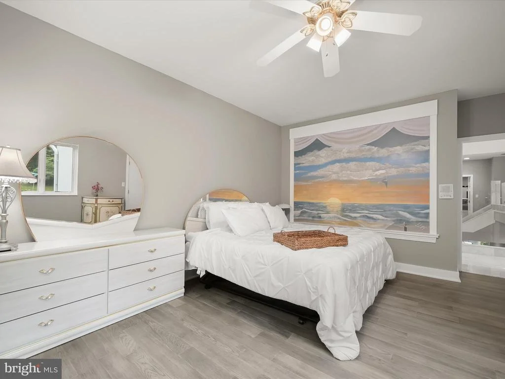 Photo of 1199 ASQUITHPINES PLACE