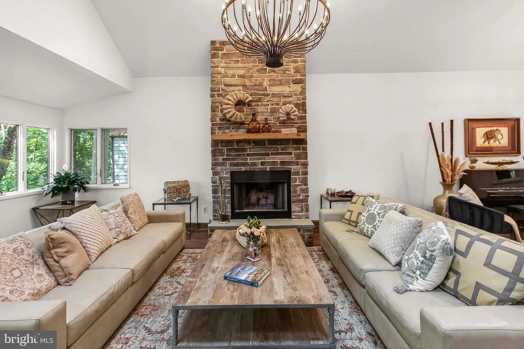 Photo of 2603 KLINGLE ROAD NW