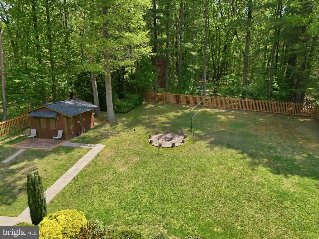Photo of 10929 HOWLAND DRIVE