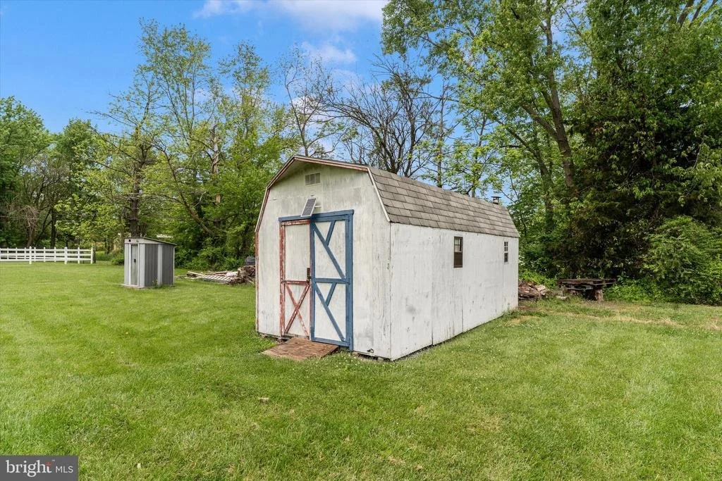 Photo of 2175 TREVANION ROAD