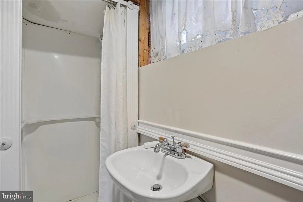 Photo of 9501 COLESVILLE ROAD