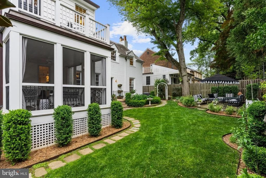 Photo of 6010 FORT HUNT ROAD