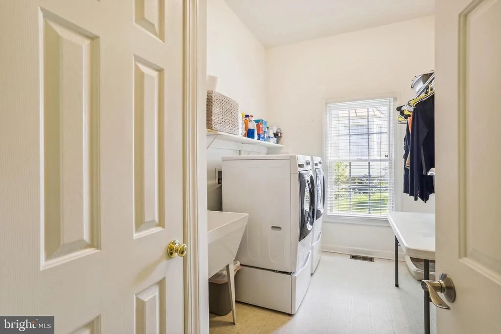 Photo of 4412 WINDING OAK DRIVE