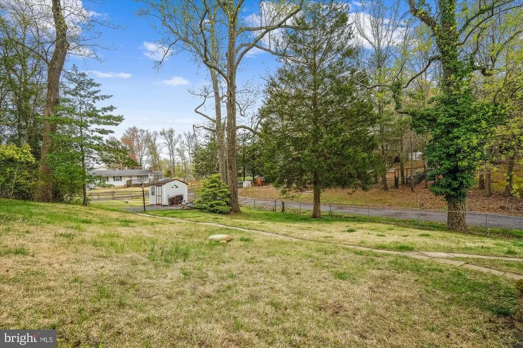 Photo of 3904 DOGWOOD TRAIL