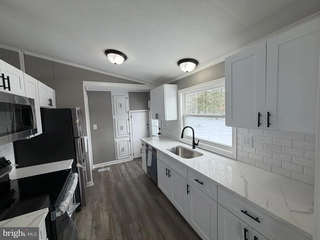 Photo of 135 COWHIDE CIRCLE