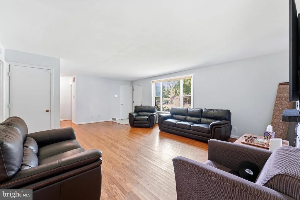 Photo of 3260 GREEN MEADOWS DRIVE