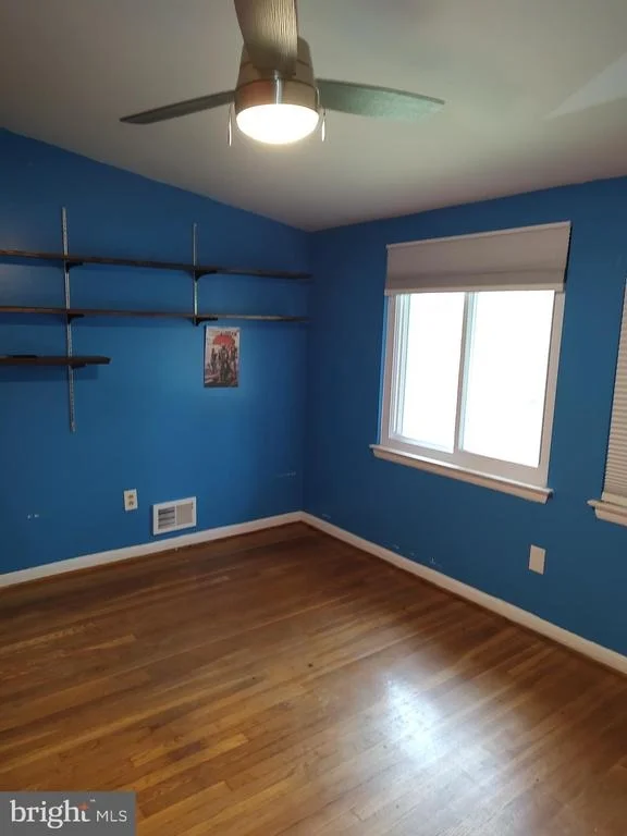 Photo of 420 LAMBERTON DRIVE
