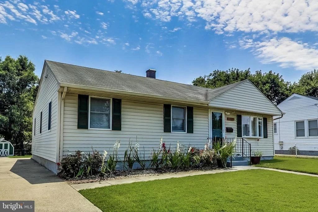 Photo of 1004 5TH STREET