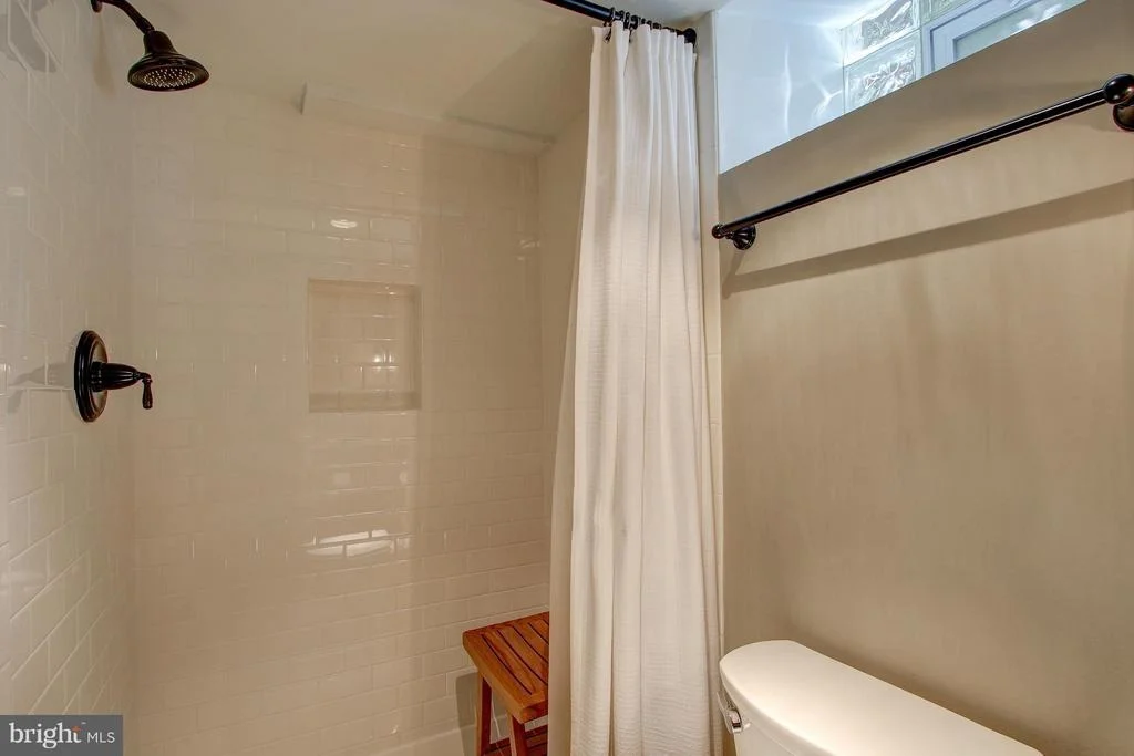 Photo of 5806 KIPLING COURT