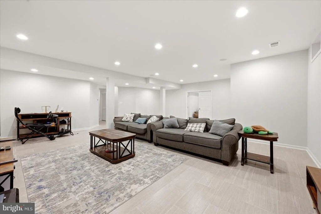 Photo of 42173 ST HUBERTS PLACE