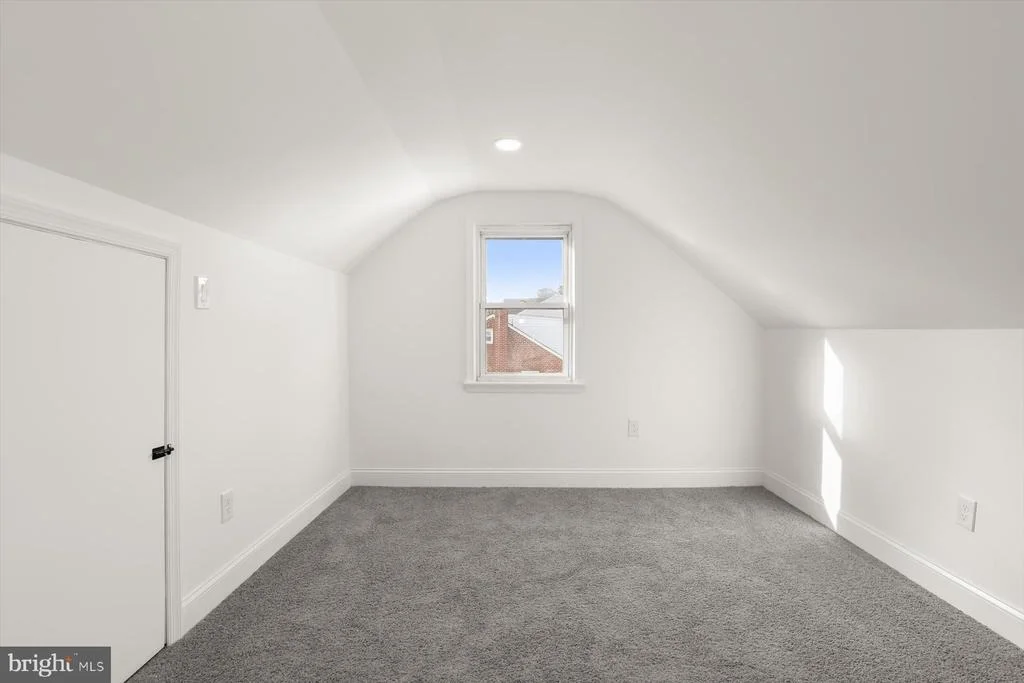 Photo of 6521 RIDGE ROAD