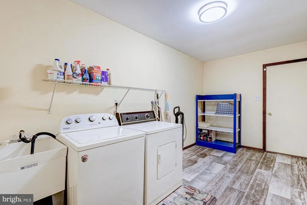 Photo of 8 RISA COURT