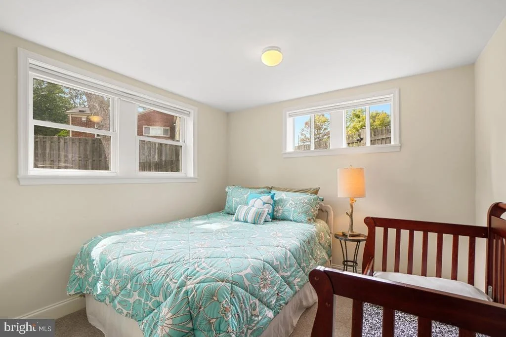 Photo of 401 ROYALTON ROAD