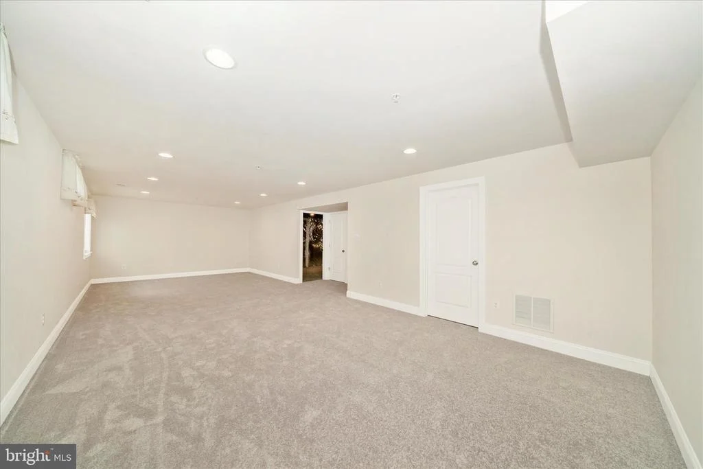 Photo of 1318 VOLUNTEER DRIVE