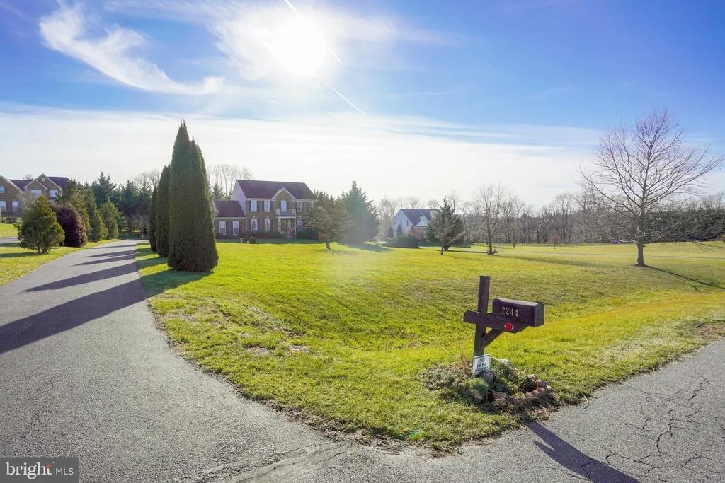 Photo of 2244 CHEROKEE DRIVE