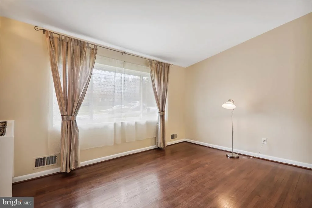 Photo of 815 MALTA LANE