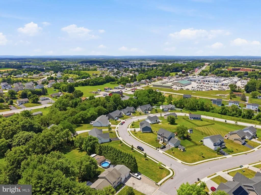 Photo of 43 HUNTMASTER DRIVE