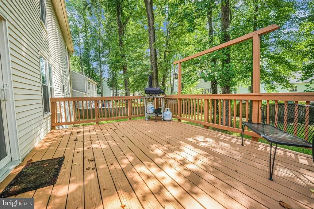 Photo of 15198 HOLLEYSIDE DRIVE
