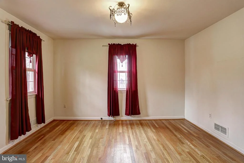 Photo of 6105 WINDHAM ROAD