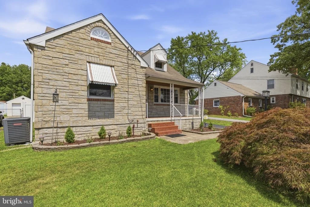Photo of 1316 PINE GROVE AVENUE