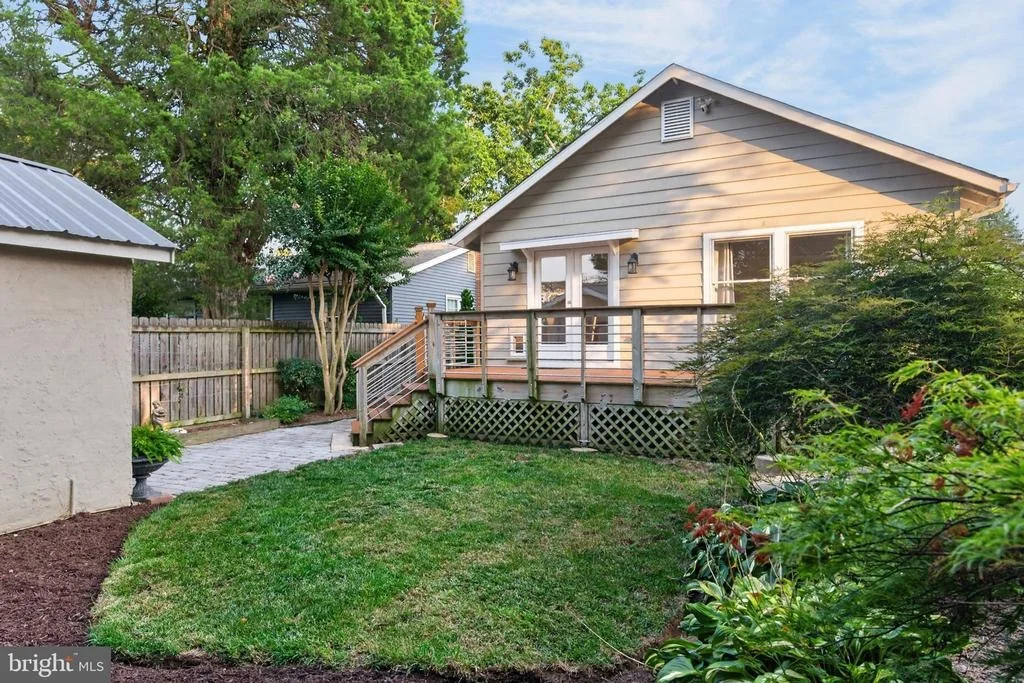 Photo of 122 SMITH AVENUE