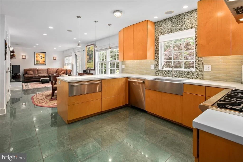 Photo of 9352 MOUNT VERNON CIRCLE