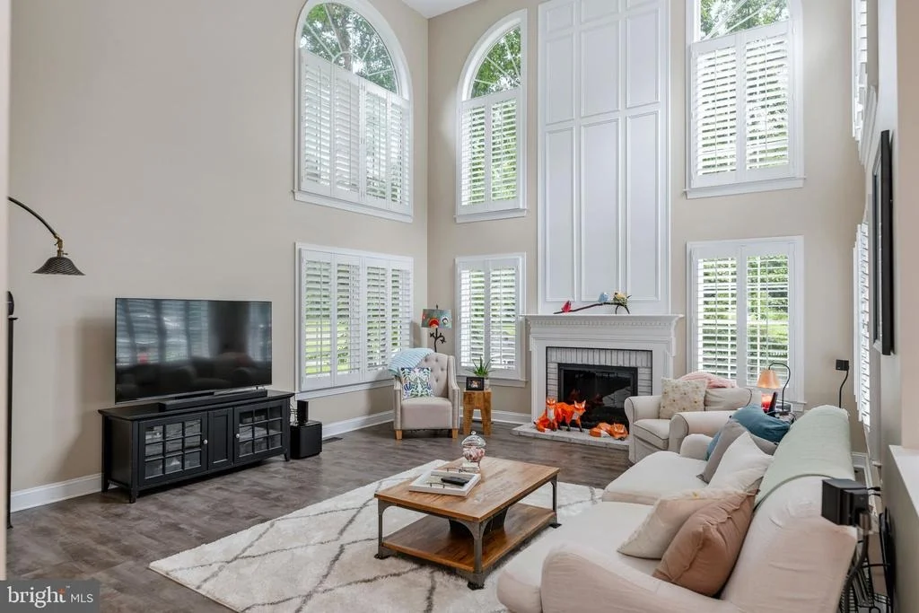 Photo of 9809 JOHN ROBERT WAY