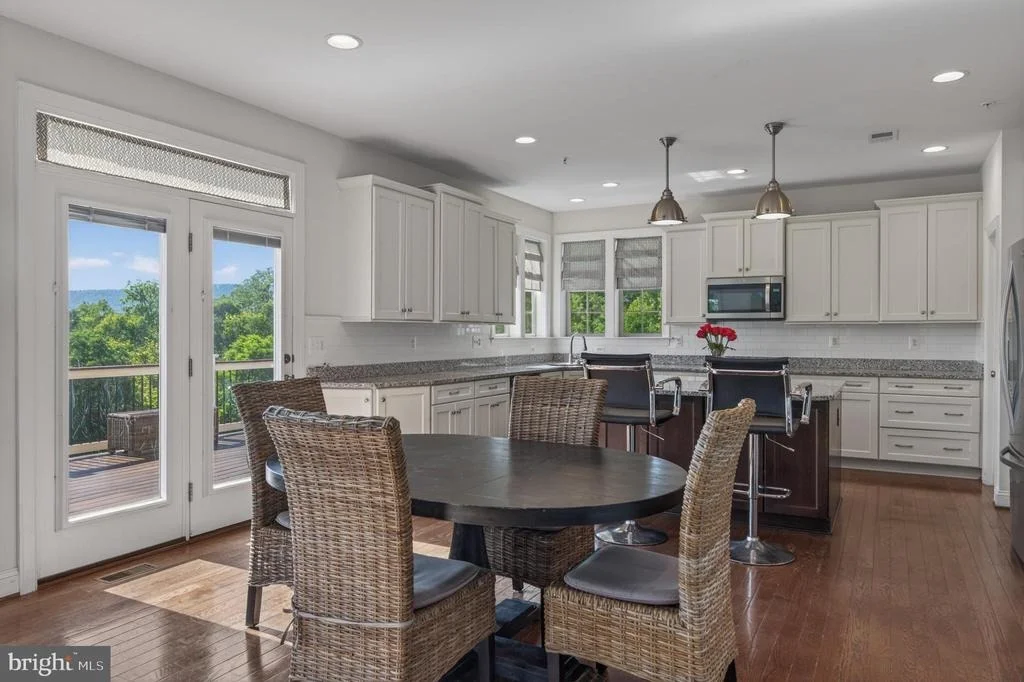 Photo of 1135 DARGON QUARRY LANE