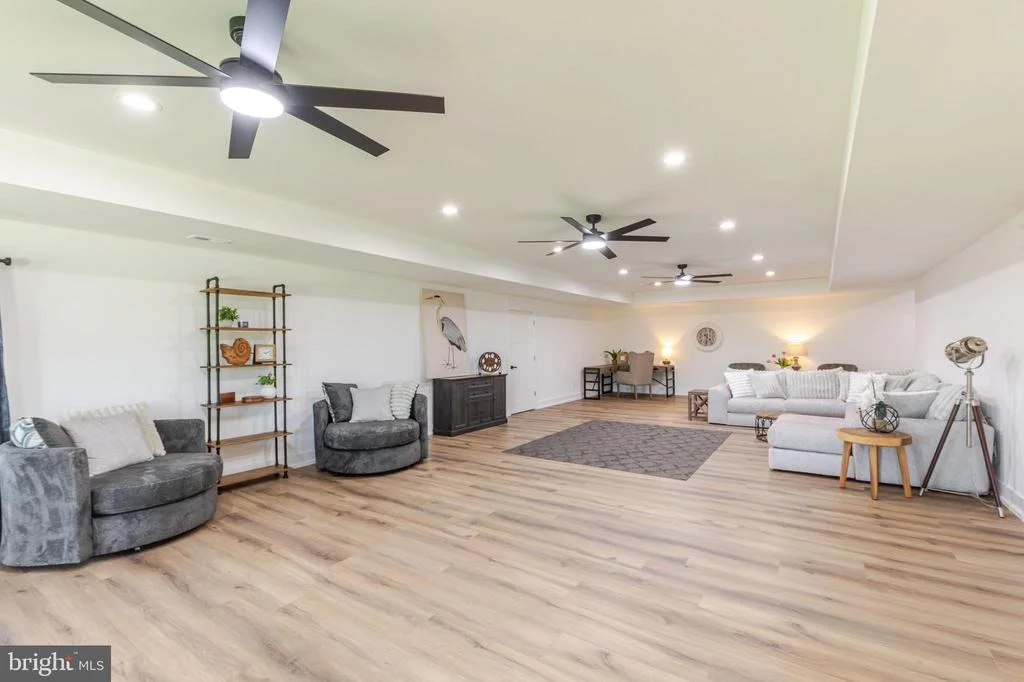 Photo of 23851 LANDS END DRIVE