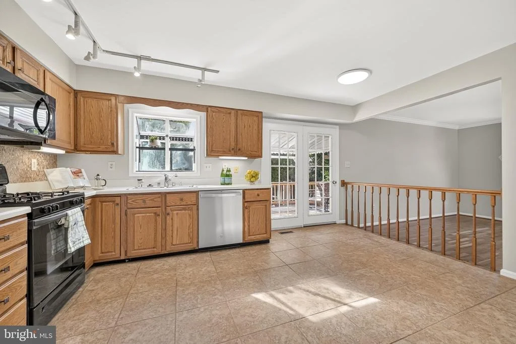 Photo of 8683 FELSVIEW DRIVE