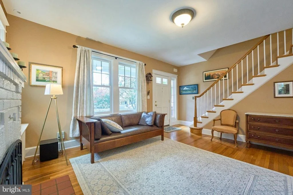 Photo of 3113 2ND ROAD N