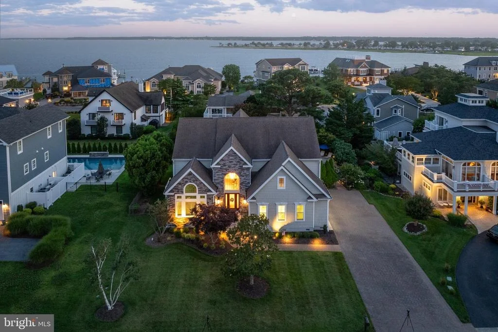 Photo of 123 WEST SIDE DRIVE