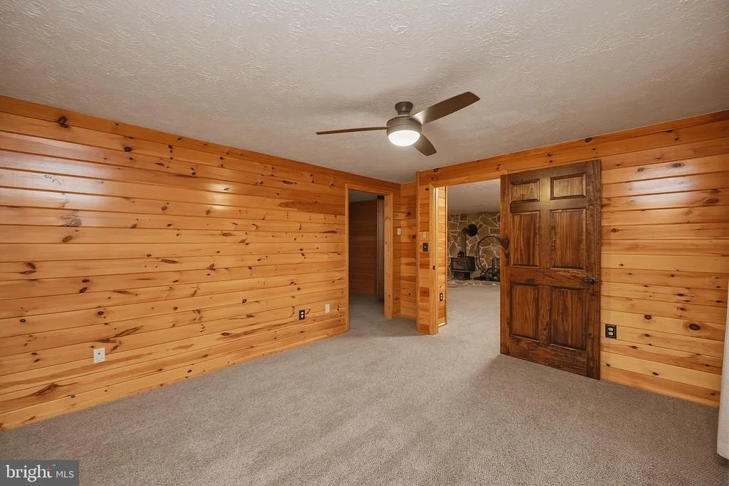 Photo of 253 GLEANINGS DRIVE