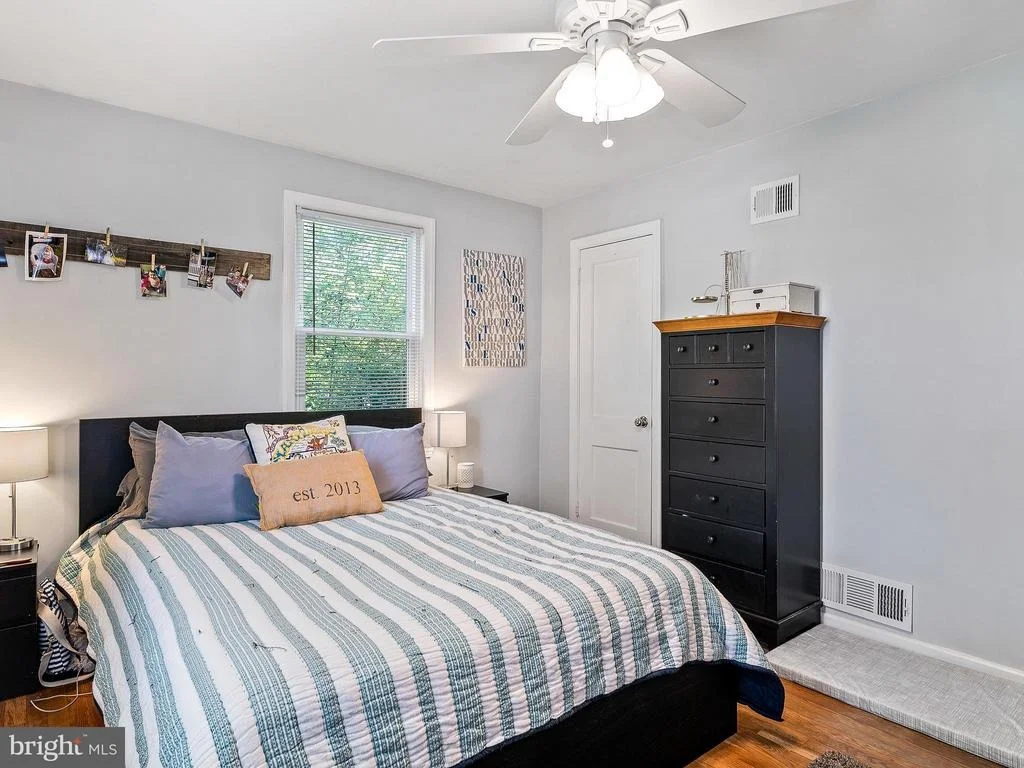 Photo of 12117 EDGEMONT STREET