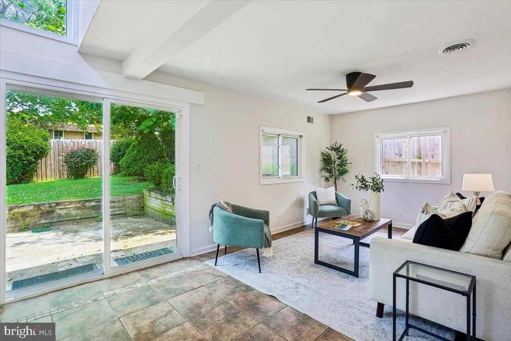 Photo of 10123 CAPITOL VIEW AVENUE